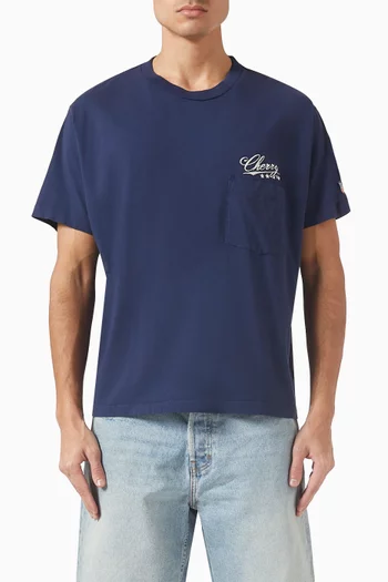 تي شيرت بجيب وقصة مربعة وخمس نجوم قطن