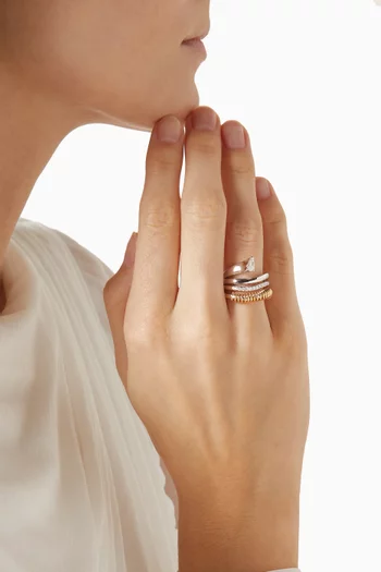 Ring Versus Pear Diamond Ring in 18kt Gold