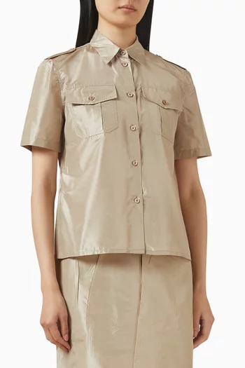 قميص بياقة مدببة قماش تفتا وحرير