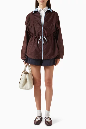 جاكيت بقصة واسعة نايلون معاد تدويره وخفيف الوزن