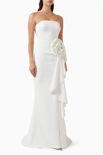 فستان سهرة بتطريزات زهور بارزة سكوبا