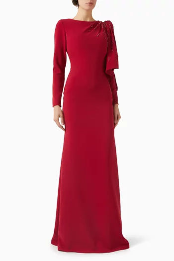 فستان سهرة بكاب وتطريزات بالخرز