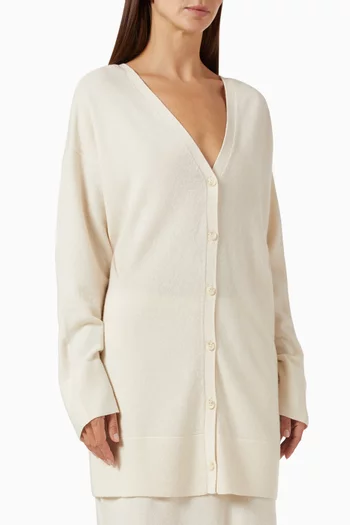 Buttoned Cardigan in Wool-cashmere