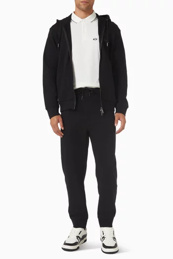 كنزة بغطاء رأس بنفس اللون وتصميم بسحّاب وشعار الماركة قطن