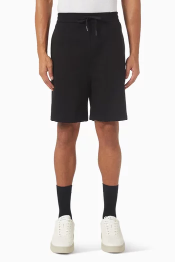 شورت بشعار الماركة بنفس اللون قطن