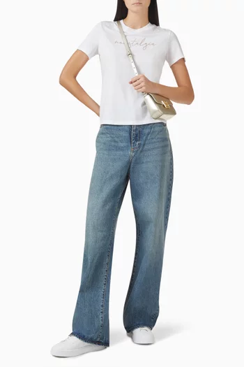 تي شيرت بقصة مربعة بشعار AX