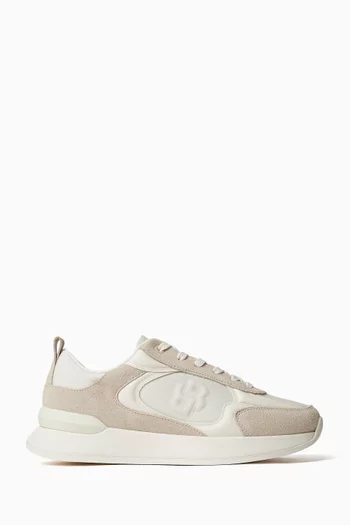 سنيكرز بشعار B