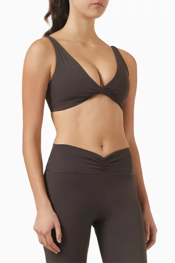 حمالة صدر بتصميم ملفوف في الأمام