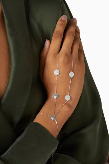 Disc Diamond Handchain Bracelet in 18kt White Gold