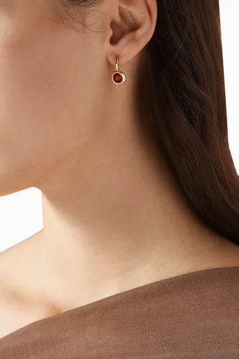 أقراط أمبر هني بمشبك نحاس مطلي بلون ذهبي