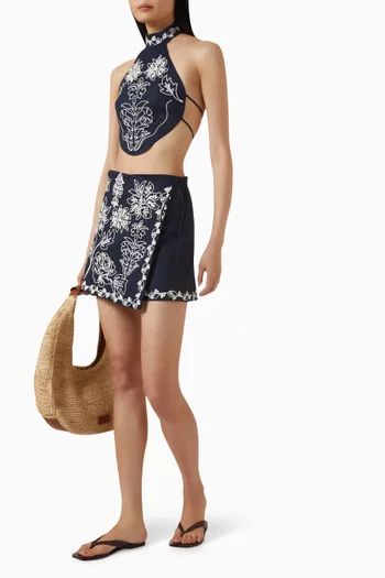 تنورة دانينا بتصميم ملفوف