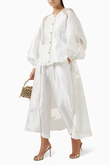 بلوزة بأكمام منفوخة