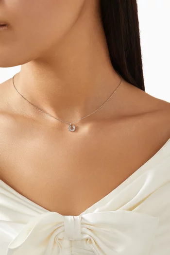 قلادة لاكي يو بدلاية نحاس بلون فضي