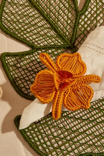 مفرش أطباق بتصميم ورق شجر