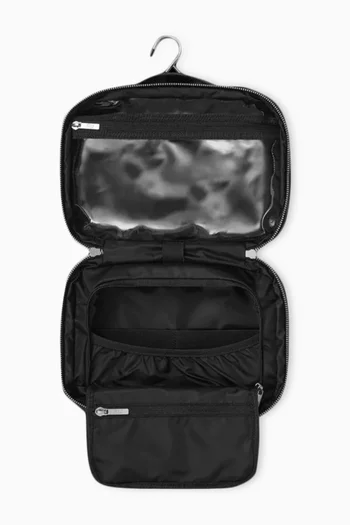 Hanging Toiletry Bag in Nylon