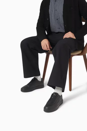 سنيكرز بريميير جلد