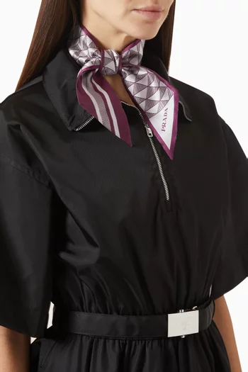Skinny Printed Scarf in Silk Twill