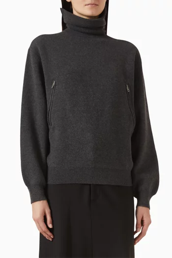 Back-to-Front Sweater in Wool-knit