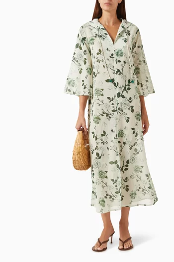 فستان فيلا بغطاء الرأس