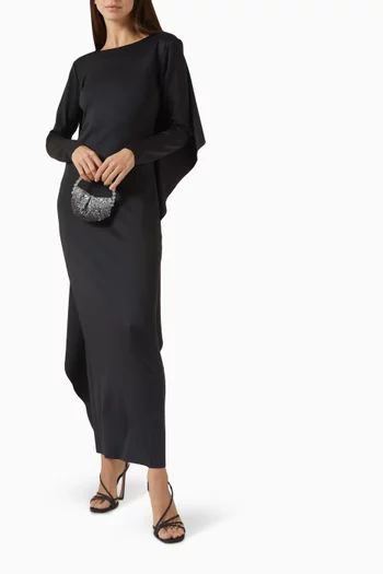 فستان بكاب في الخلف