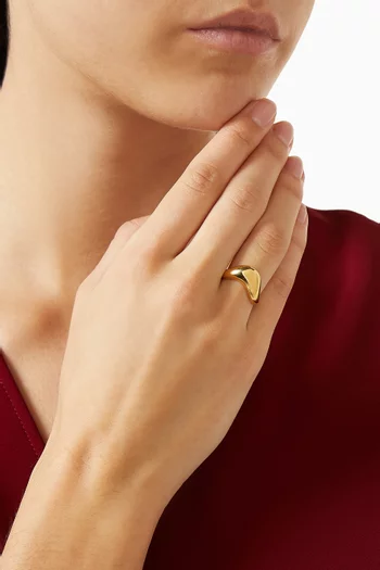 Sculptural V Ring in 14kt Gold-plated Metal