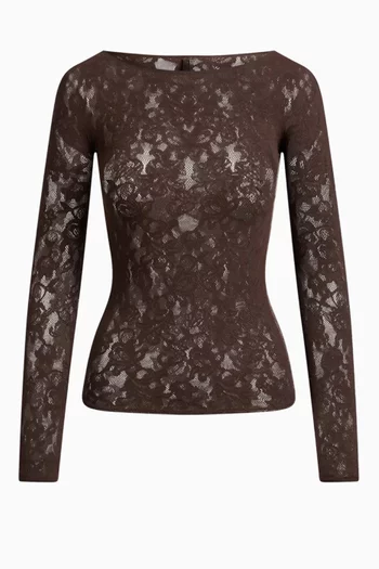 بلوزة بفتحة رقبة على شكل قارب دانتيل