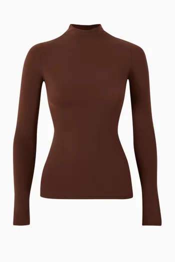 بلوزة بياقة عالية فيتس إيفري بودي