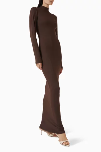 فستان طويل بياقة عالية سموذ لايرز