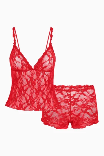 طقم كاميسول بفتحة رقبة مثلثة وشورت دانتيل مطاطي