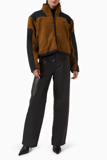 جاكيت تيدي بسحّاب وقصة فضفاضة