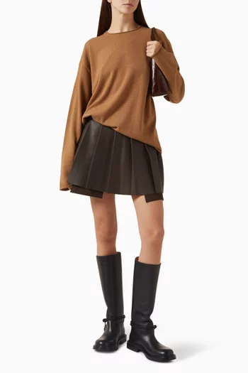 سترة بفتحة رقبة مستديرة وقصة فضفاضة كشمير