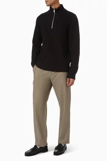 سترة بسحّاب قصير وقصة منحوتة قطن عضوي