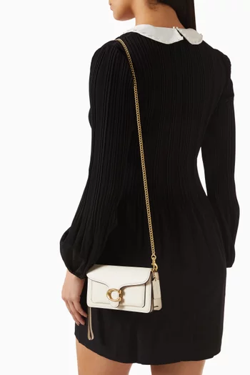 حقيبة كروس تابي 19 بسلسلة جلد بارز الملمس