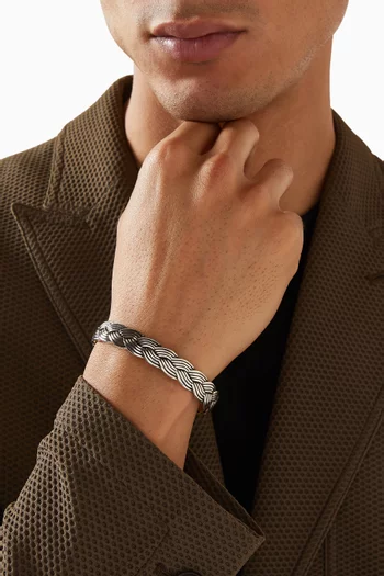 سوار بتصميم مجدول