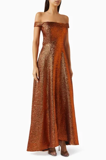 فستان سهرة سفيرة بأكتاف مكشوفة جاكار