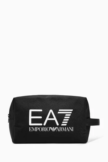 حقيبة مستحضرات العناية الشخصية بتصميم رياضي بشعار الماركة