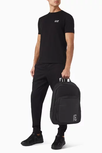 حقيبة ظهر رياضية بشعار الماركة نايلون معالج