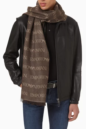 وشاح بشعار الماركة صوف