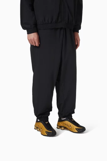 سنيكرز شوكس آر 4