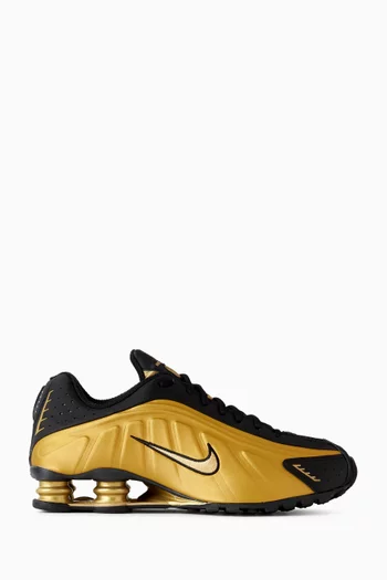 سنيكرز شوكس آر 4