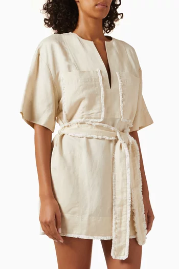 فستان جيجي قصير بجيوب خارجية