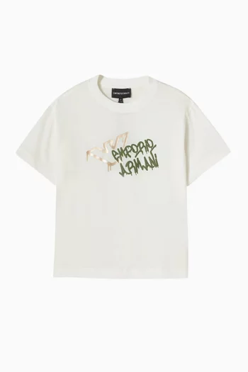 تي شيرت بشعار الماركة قطن