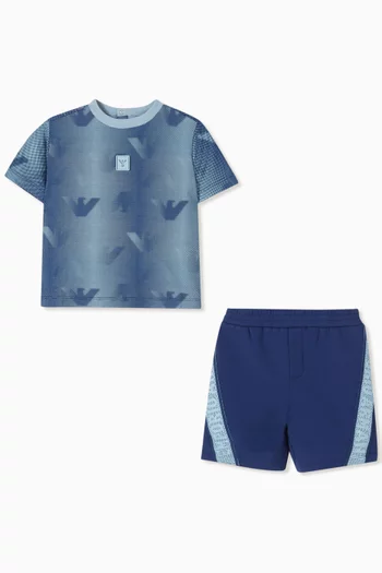 طقم تي شيرت وشورت وشعار الماركة 