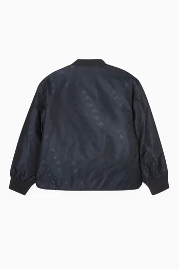 جاكيت مزين بشعار النسر