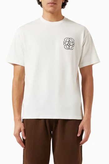 تي شيرت بشعار الماركة قطن