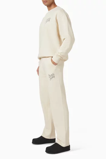 بنطال رياضي بشعار الماركة بتصميم مموج قطن