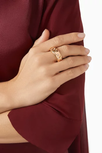 خاتم ايكونيكا مرصع بالماس بحجم متوسط ذهب وردي عيار 18