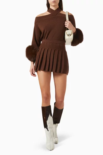 سترة بتفاصيل متقاطعة وحافة مزينة بالفرو صوف وكشمير