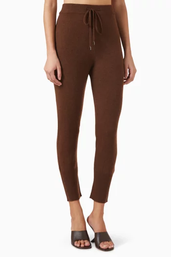 بنطال بقصة تضيق نحو الأسفل ورباط تضييق صوف وكشمير