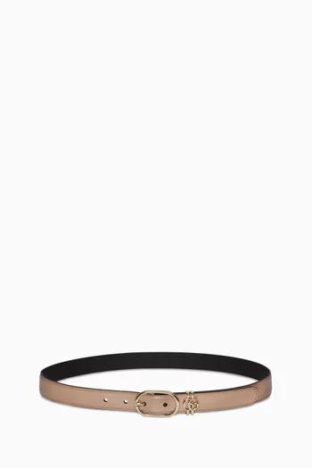 Oval Buckle Belt in Leather